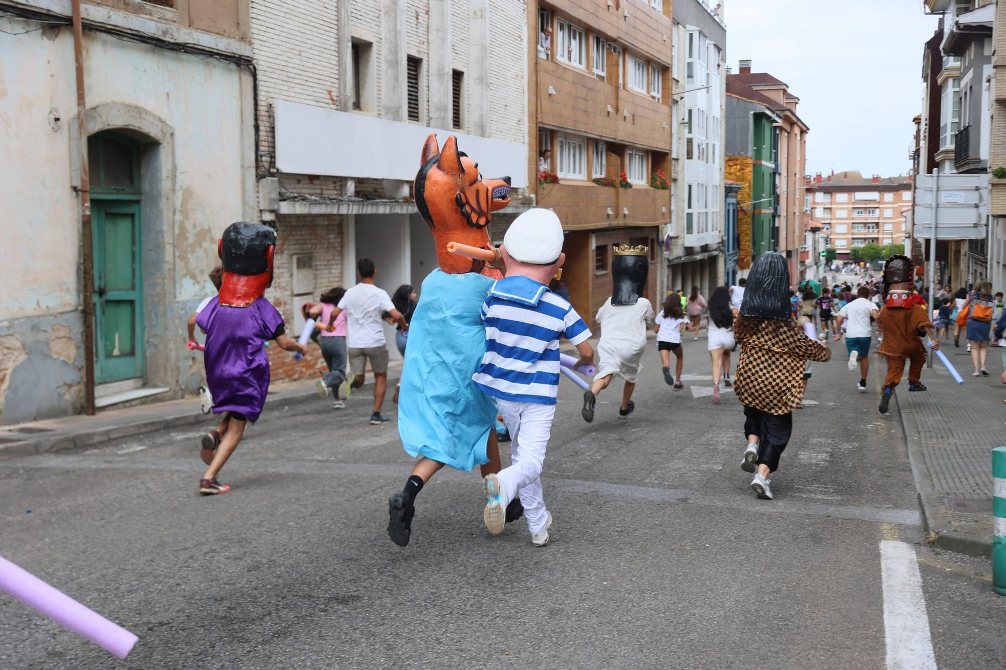 EN IMÁGENES: El desfile de carrozas del Carmen de Luanco