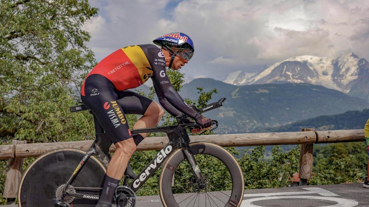 Wout van Aert, durante la contrarrelo del Tour.