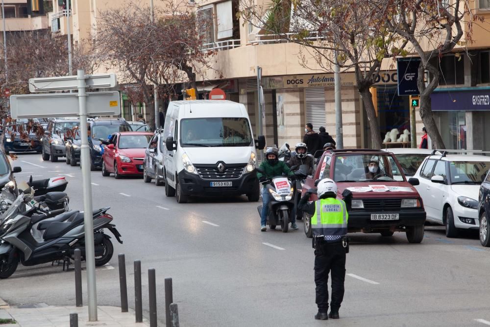 La caravana ha salido las 11 horas del ''parking'' del Pare Josep Manxarell de es Gorg, en Vila