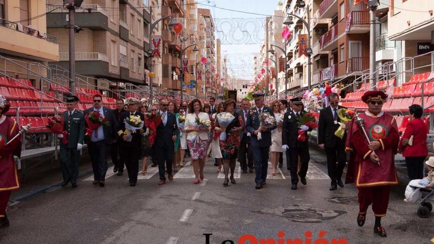 Ofrenda de flores a la Vera Cruz