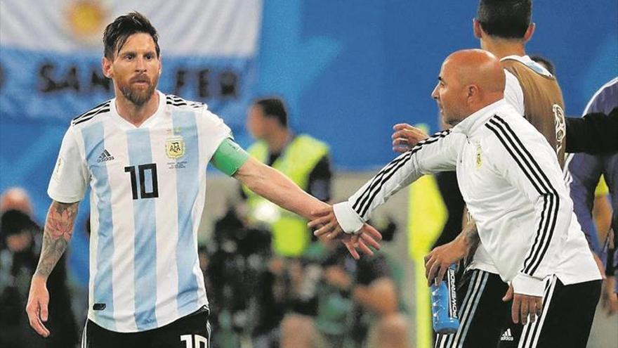 Argentina respira y vuelve a encumbrar a Leo Messi