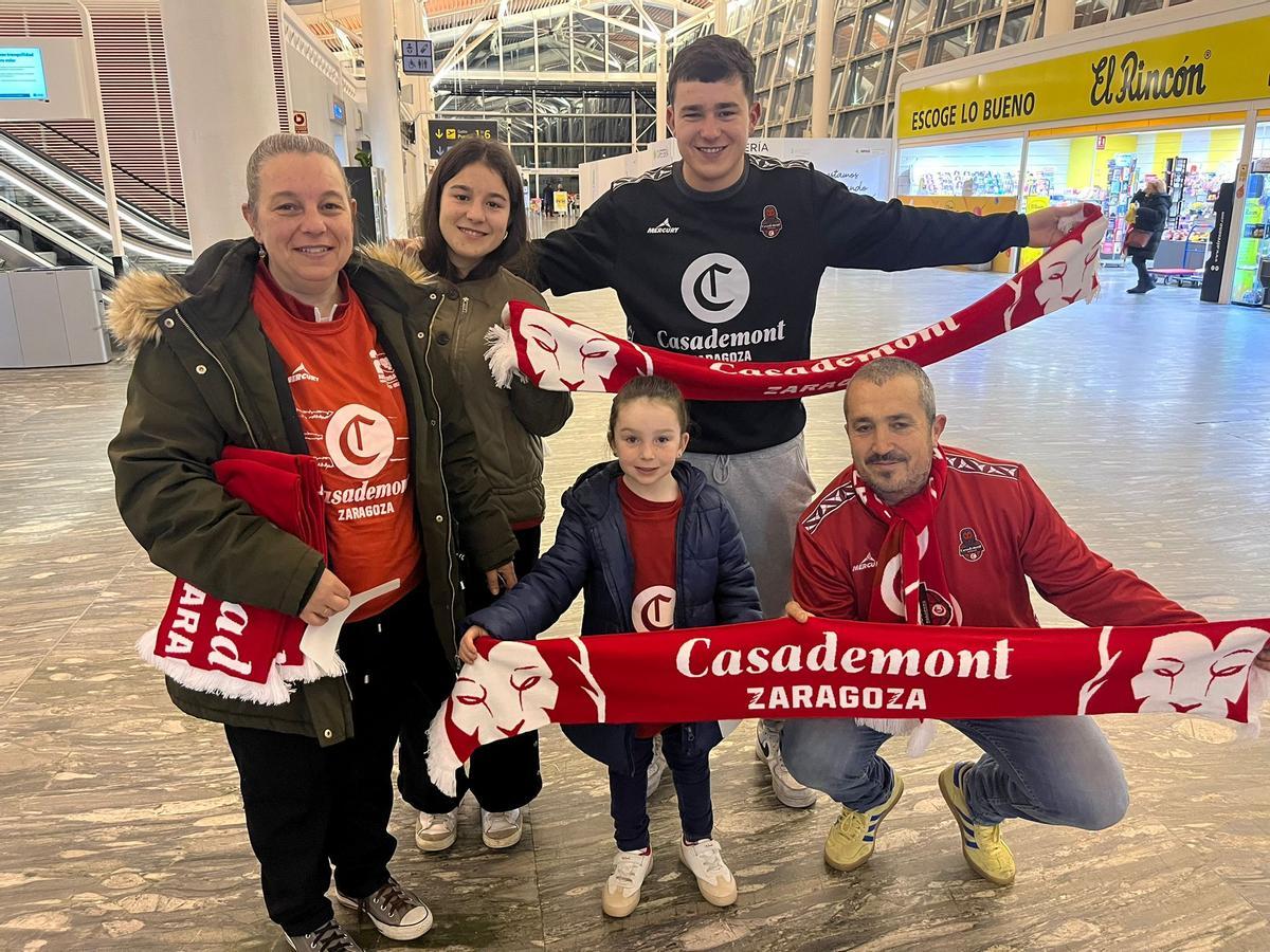 En imágenes | El Casademont Zaragoza viaja a Praga para luchar por una plaza en la Final Six de la Euroliga