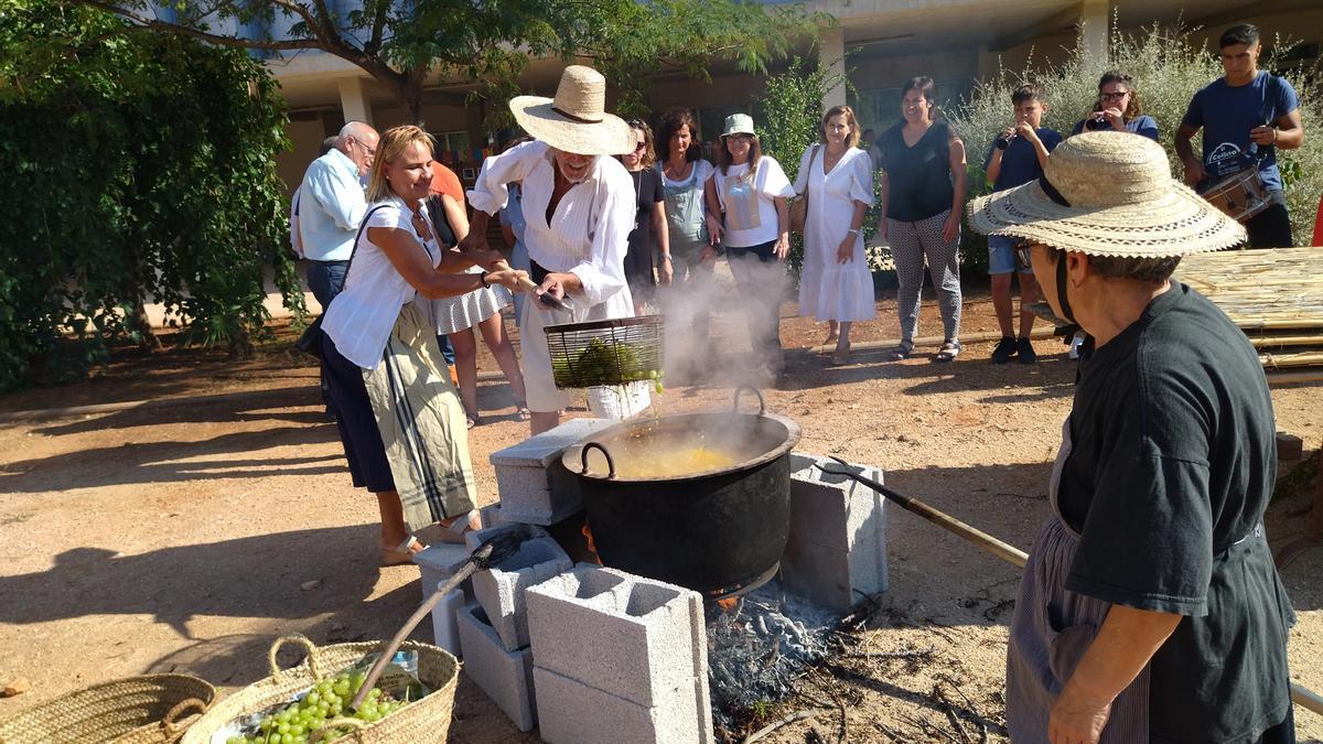 &quot;La Festa de l&#039;Escaldà&quot; forma parte del proyecto de innovación educativa del jardín cultural y sostenible del IES Sorts de la Mar