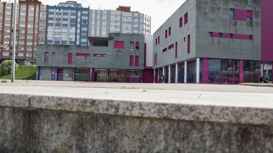 El edificio Fuero, en la calle Fernando Morán. | M. V.