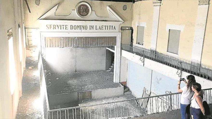 El equipo de gobierno estudia rehabilitar el antiguo teatro del Colegio Salesiano