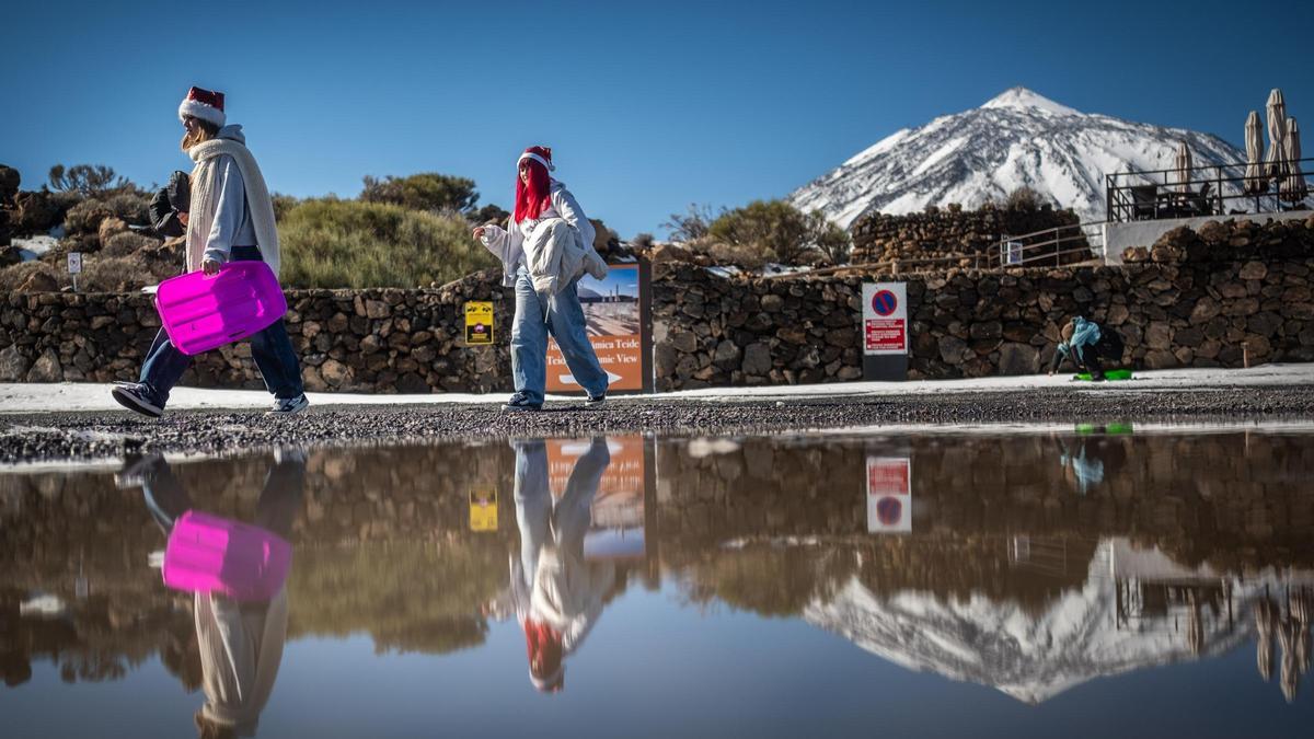 Operación nevada en el Parque Nacional del Teide