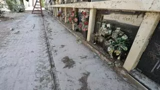 Cientos de nichos del Cementerio de Torrero, afectados por la tromba de agua