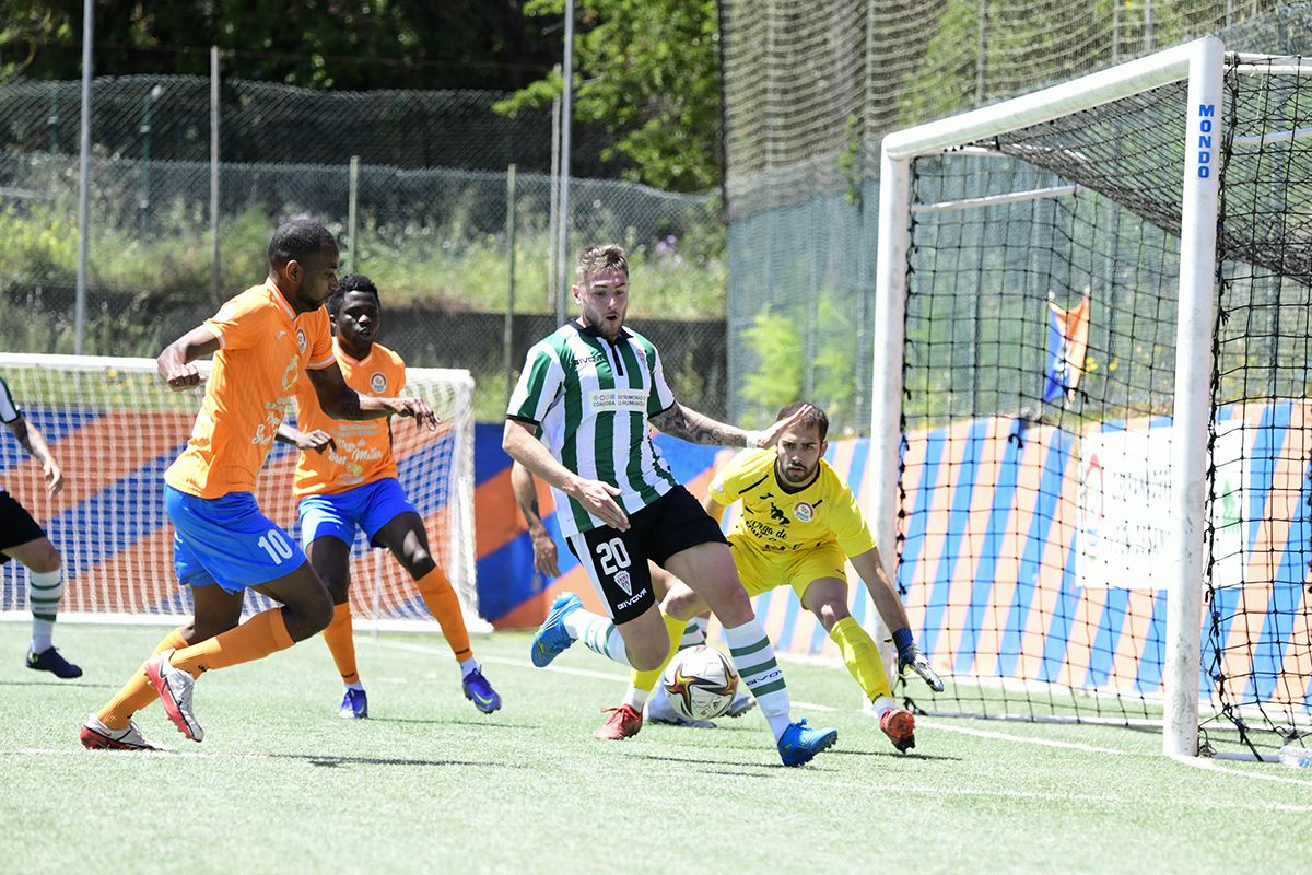 Las imágenes del partido entre el Panadería Pulido y el Córdoba CF