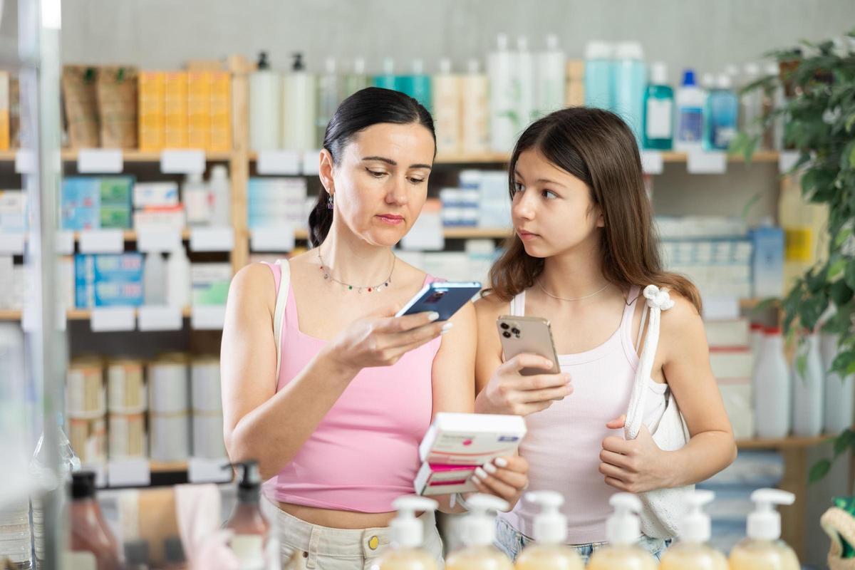 El Hospital de Málaga alerta del peligro del reto viral del paracetamol entre menores.