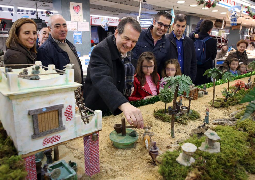 Inauguración del Belén del Mercado de Teis