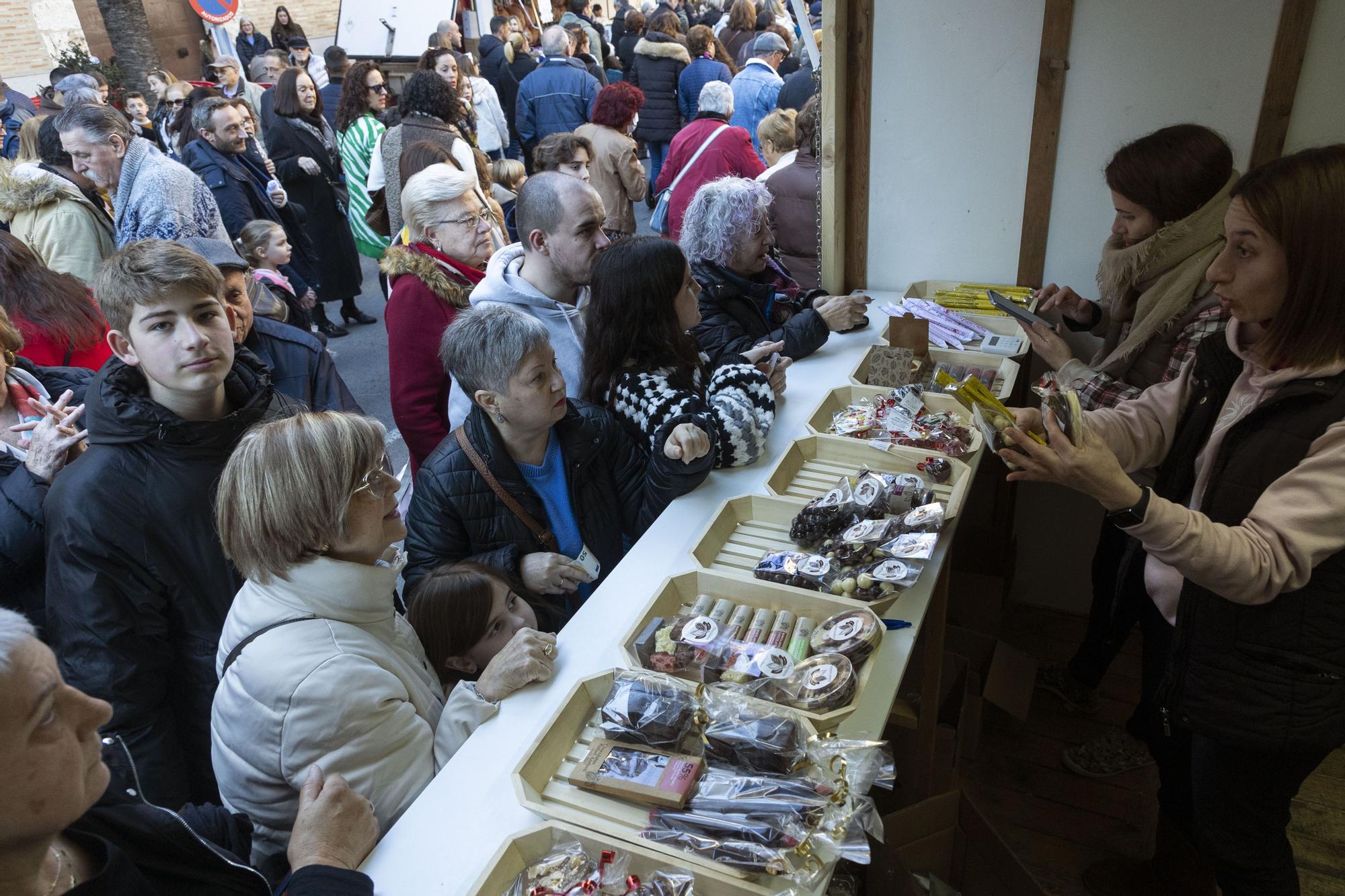 Torrent vive el Sant Blai más multitudinario