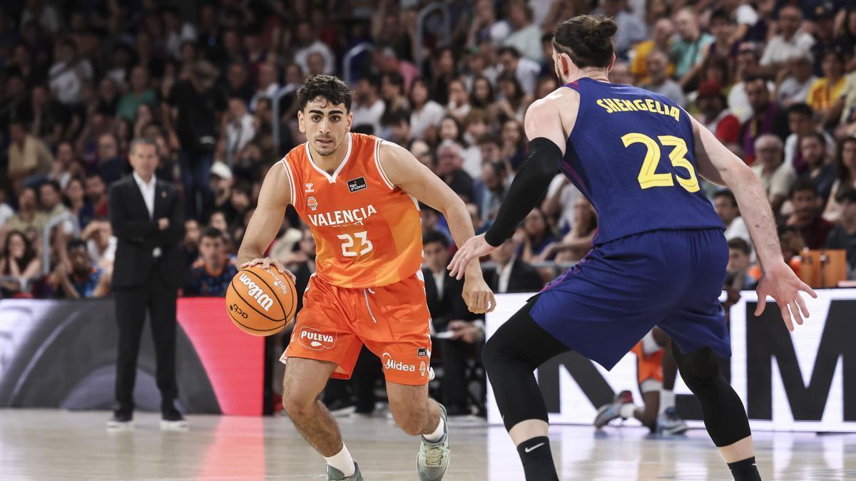Alvaro Cardenas of Valencia Basket in action during the Spanish League, Liga ACB Endesa, basketball match played between FC Barcelona and Valencia Basket at Palau Blaugrana on May 31, 2026 in Barcelona, Spain. AFP7 31/05/2026 ONLY FOR USE IN SPAIN. Javier Borrego / AFP7 / Europa Press;2026;ACB;BASKET;SPORT;ZBASKET;ZSPORT;FC Barcelona v Valencia Basket - Liga ACB Endesa