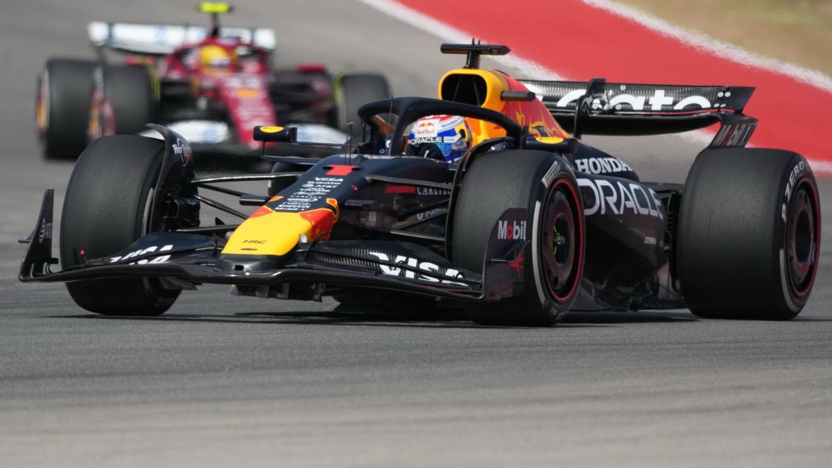 F1 Austin: McLaren Crash, Verstappen Wins Sprint