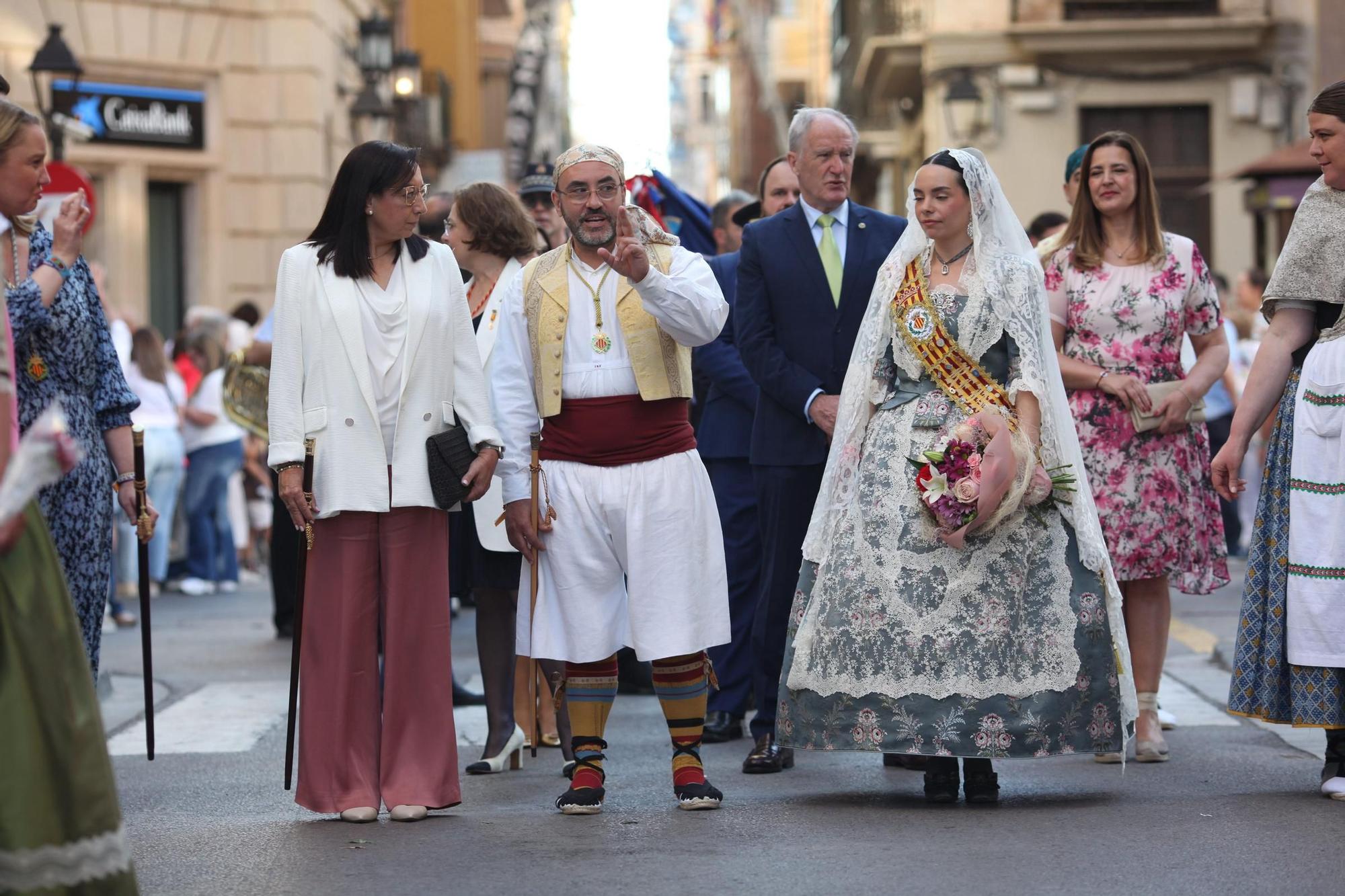 Galeria de fotos de l'ofrena de flors a Sant Pasqual en Vila-real