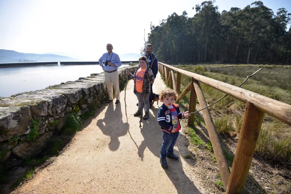 En Vilaboa existen los restos de unas salinas del siglo XVII que han sido restauradas en la primera década del siglo XXI cuyo nombre hereda de la zona en la que se encuentran, Ulló.