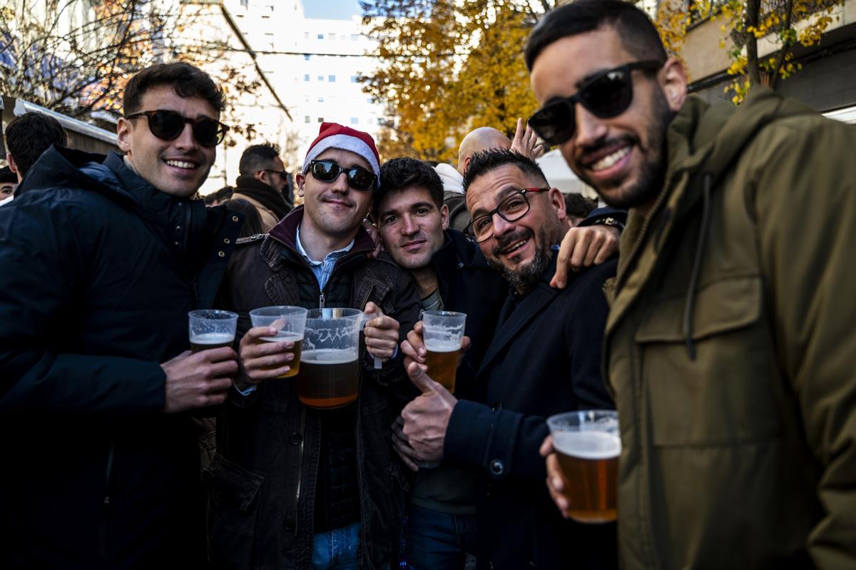 Fotogalería | Búscate en las cañas de Nochebuena de Cáceres