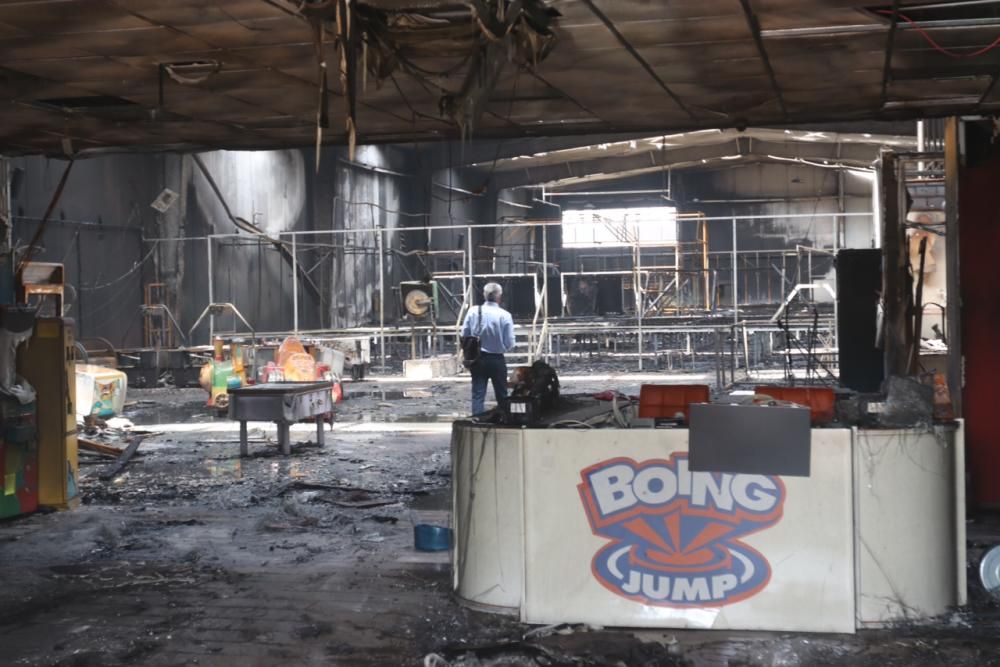 Incendio en un parque de juegos infantil en Santa Bárbara