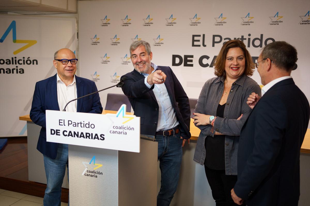 José Miguel Barragán, Fernando Clavijo, Beatriz Calzada y Sergio Rodríguez en la presentación de la lista regional de CC.