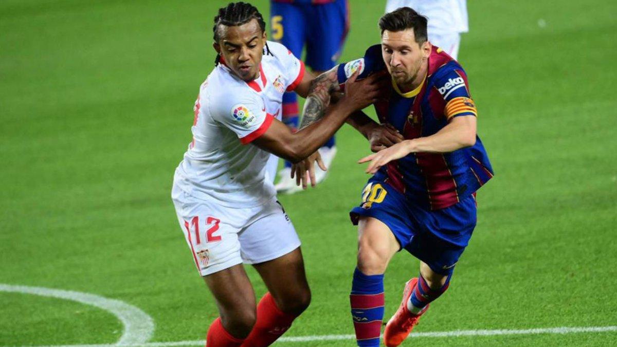 Koundé cuajó una gran actuación ante el Barça