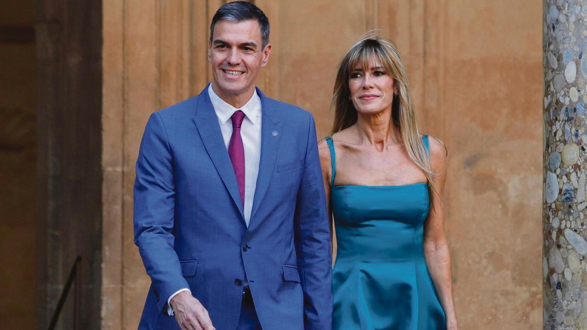 Pedro Sánchez junto a su esposa, Begoña Gómez.