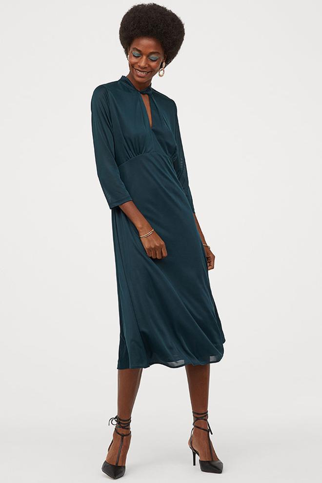 Vestido con cuello girado, de H&M Concious