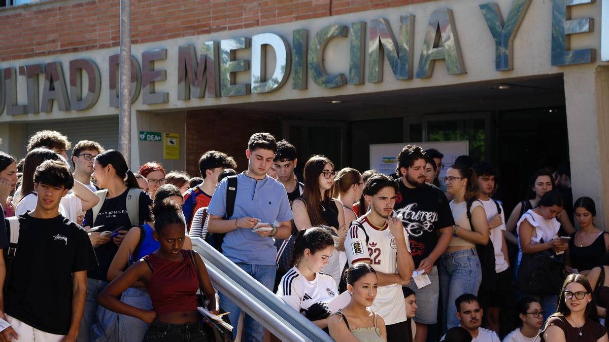 Vídeo | Los alumnos valoran el examen de Matemáticas de la Selectividad 2026