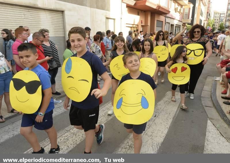 Las calles del Grao se llenan de fiesta