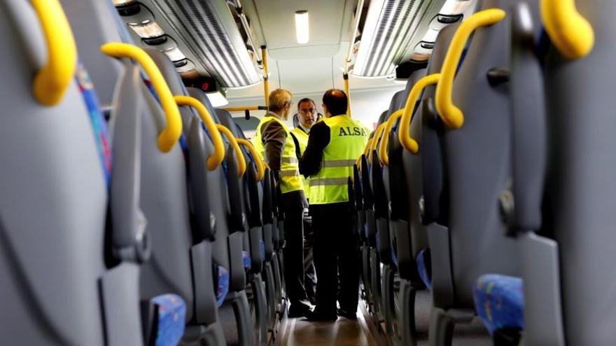 Un autobús de Alsa.