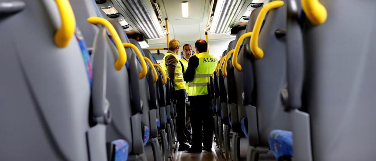 Un autobús de Alsa.