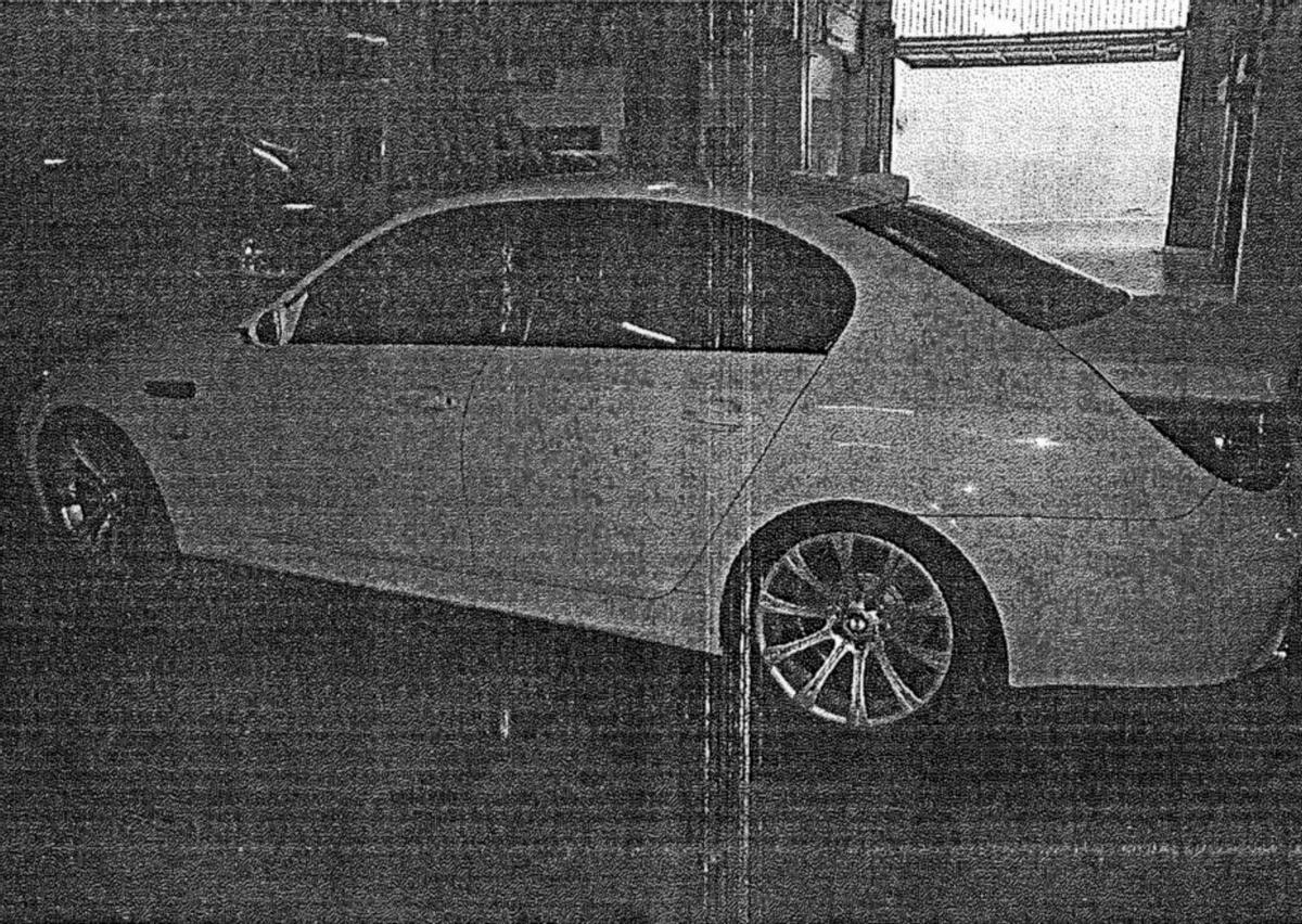 BMW M5 que era utilizado por el excoronel jefe de la Comandancia. | | LP/DLP
