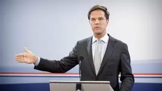 El primer ministro de Países Bajos abandona la política tras 13 años por el colapso de su Gobierno