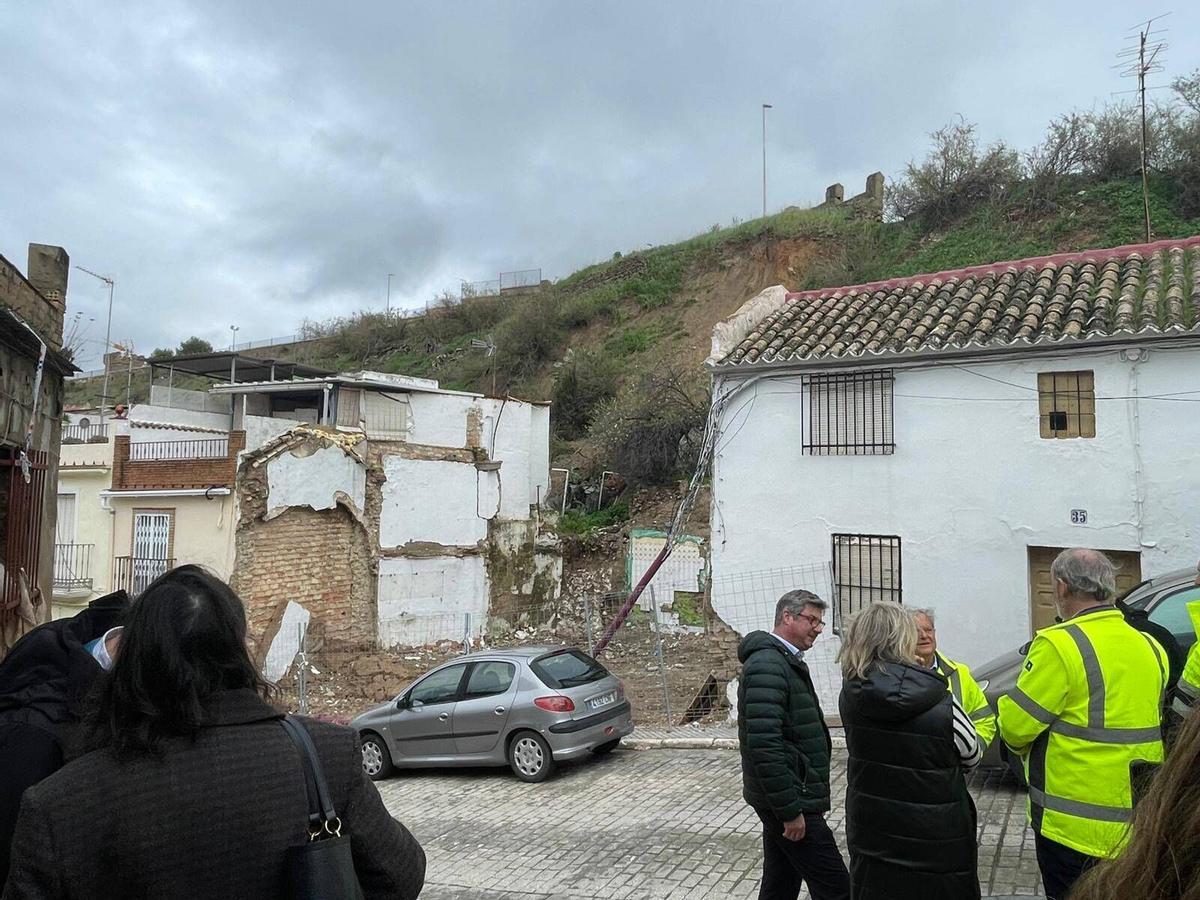 Zona afectada por el desprencimiento en Puente Genil.
