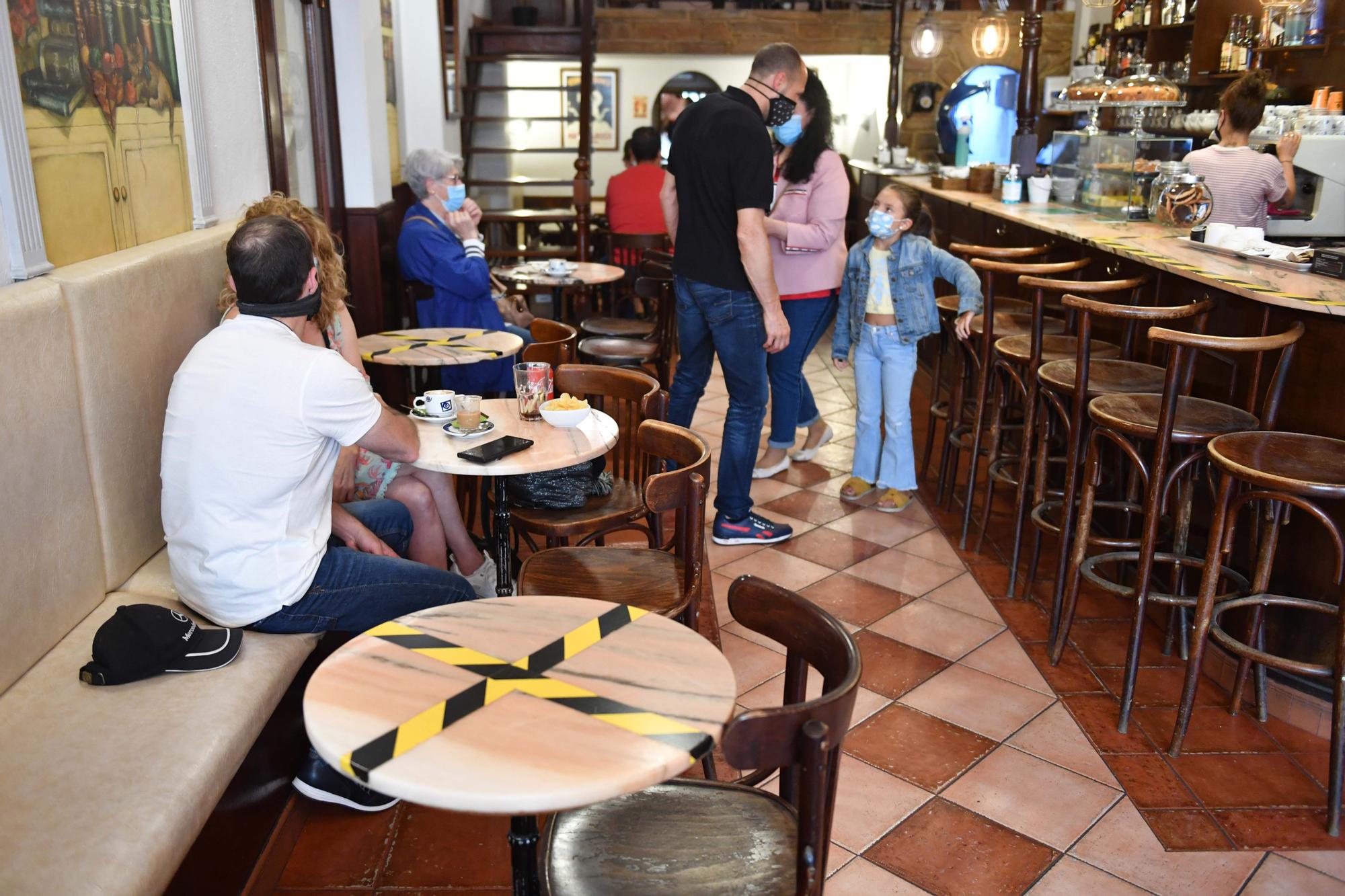 Primer día del certificado COVID en la hostelería de A Coruña