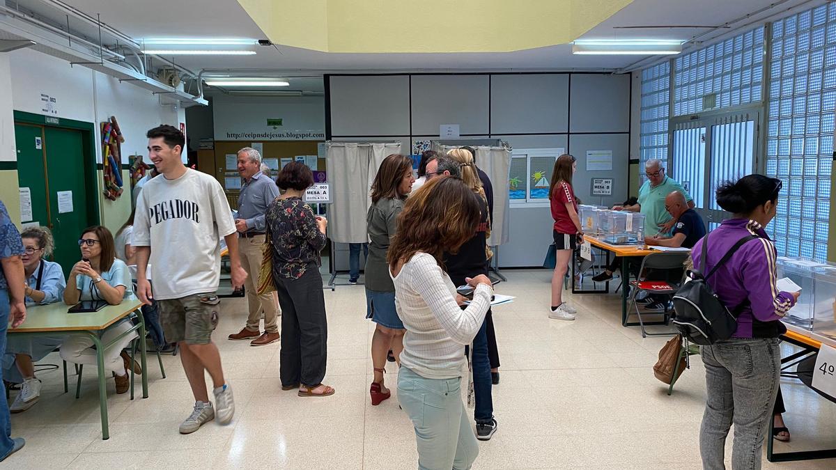 Jesús durante la jornada electoral