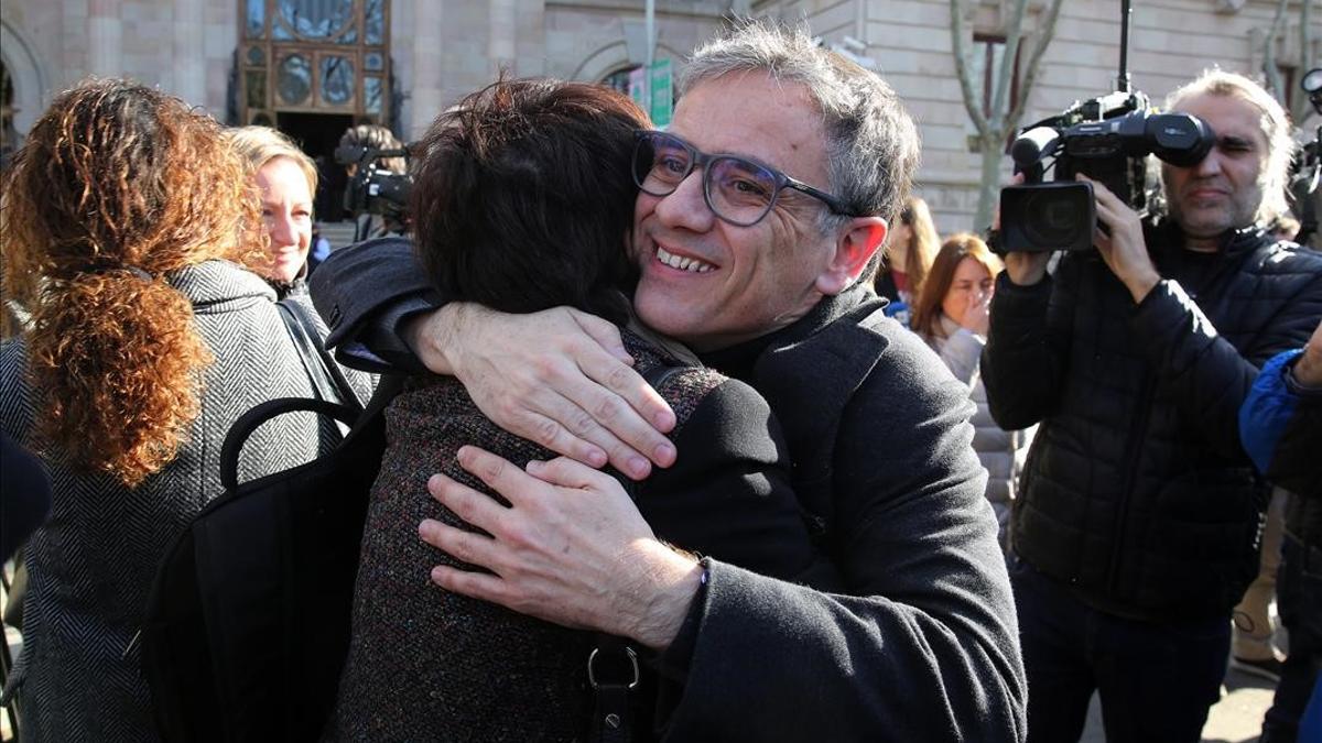 Josep Maria Jové, saliendo de la Audiencia de Barcelona