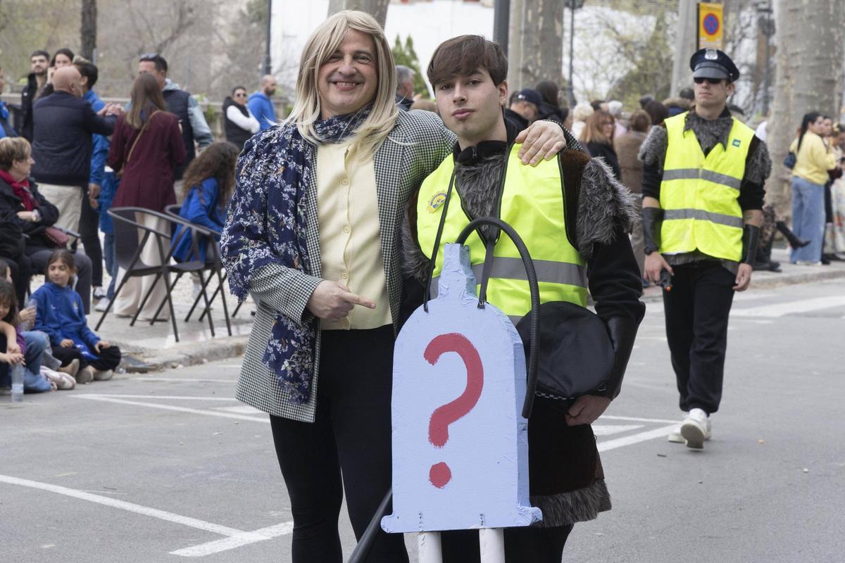 Así fue la Cabalgata del Ninot de Xàtiva