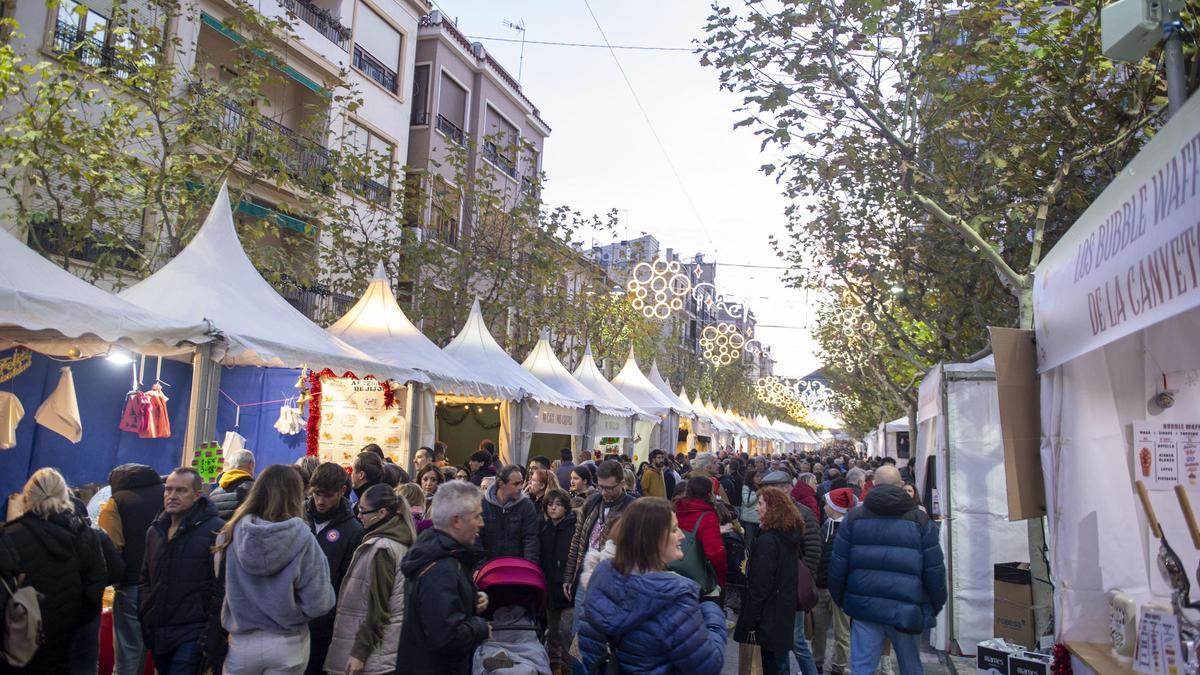 La Feria de Navidad de Xixona en una imagen correspondiente a la última edición.