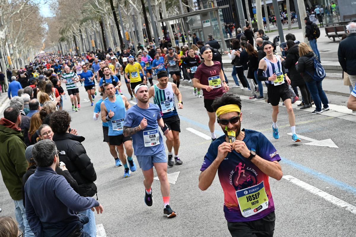 ¿Has participado en la Marató de Barcelona 2024? ¡Búscate en las fotos¡