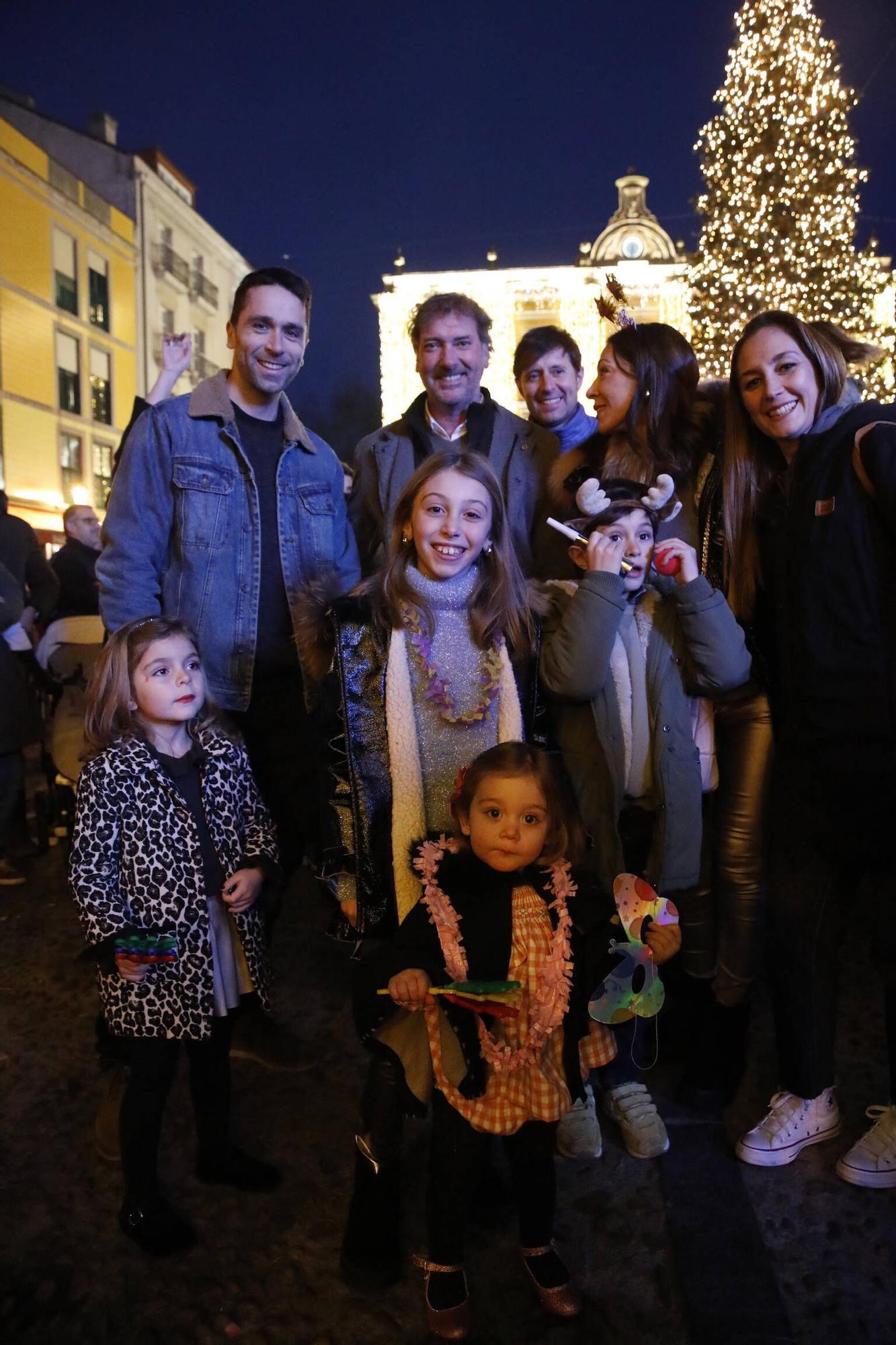 En imágenes: así han celebrado los más pequeños las 'Pequecampanadas' en la Plaza Mayor