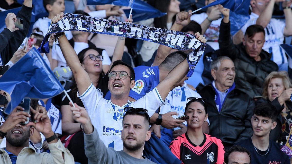 El Heliodoro celebra la incotestable victoria blanquiazul frente a la UD Las Palmas