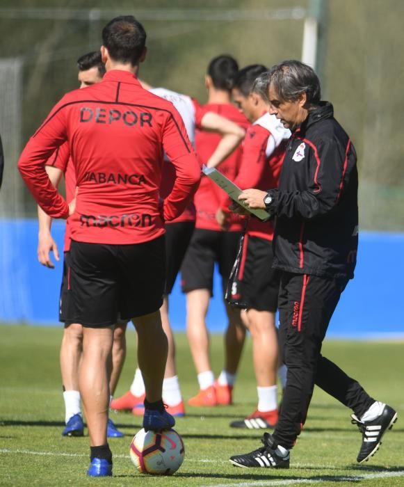 El Dépor prepara el partido de Oviedo