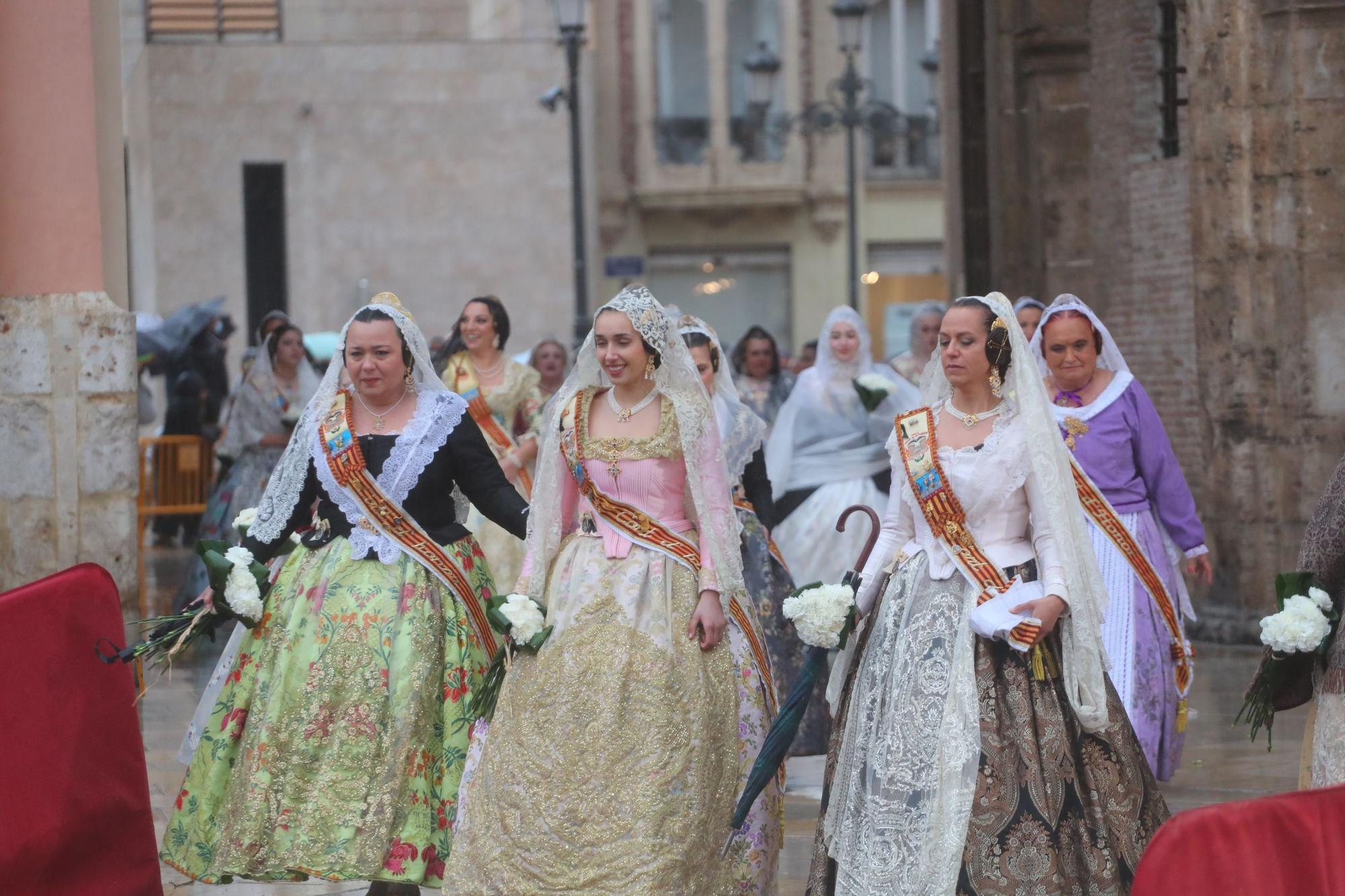 Búscate en el primer día de ofrenda por la calle de la Paz (entre las 18:00 a las 19:00 horas)