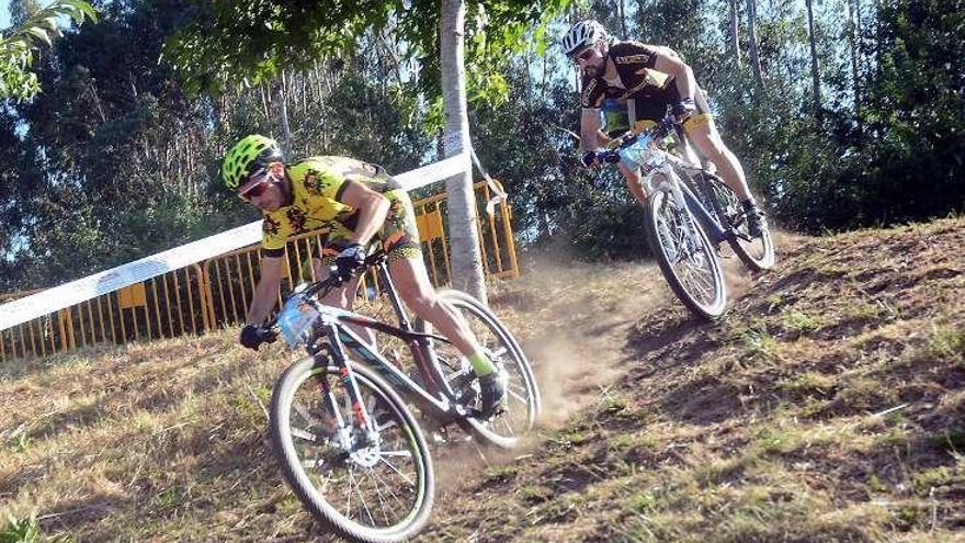 Un instante de la prueba de BTT celebrada ayer. // Rafa Vázquez