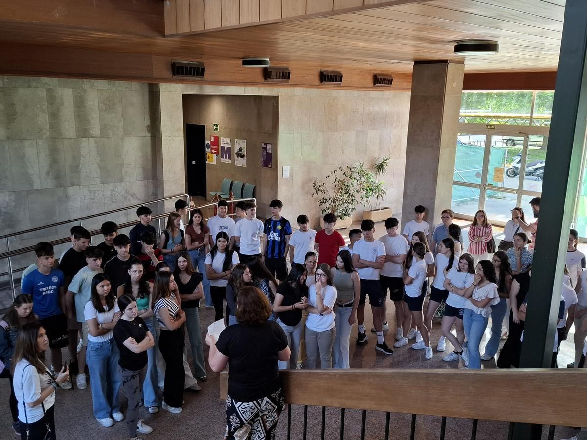 La Subdelegación organiza unas jornadas educativas sobre políticas públicas para más de 200 alumnos de Bachillerato.