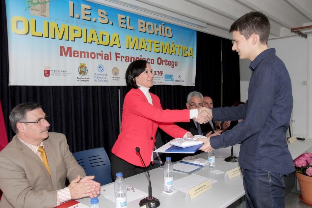 Entrega de premios de la Olimpiada Matemática Francisco Ortega en el IES El Bohio