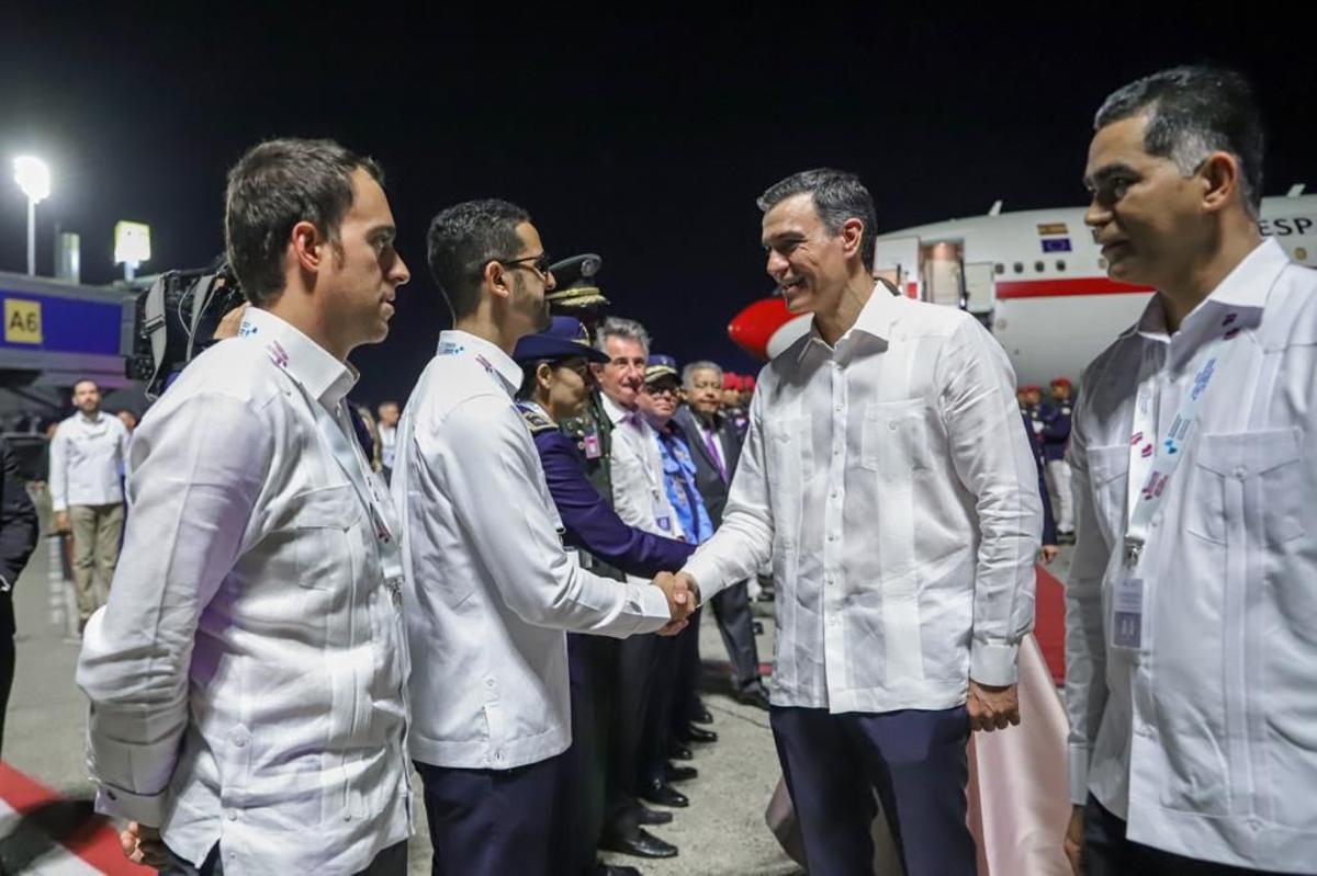 Llegada del presidente de España, Pedro Sánchez, a la cumbre Iberoamericana en Santo Domingo, en imágenes