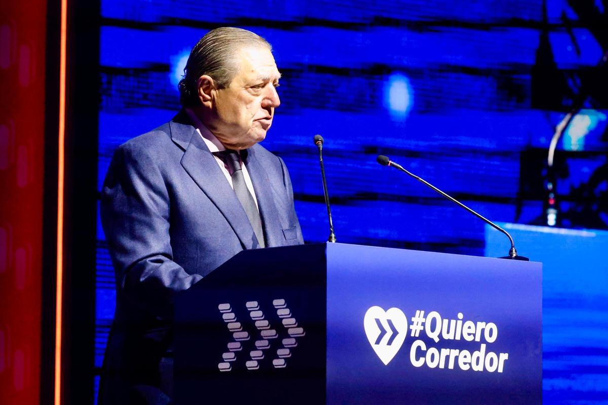 Vicente Boluda en el acto de Quiero Corredor