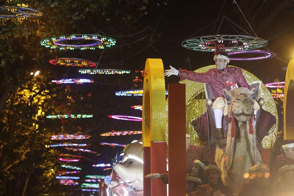 Los Reyes Magos recorren las calles de Córdoba