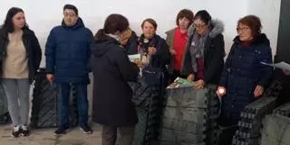 Santa Comba repartiu cen composteiros de balde entre os veciños