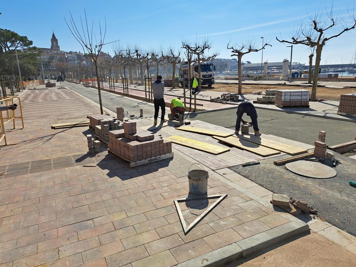 Les obres de reforma del passeig del Mar.